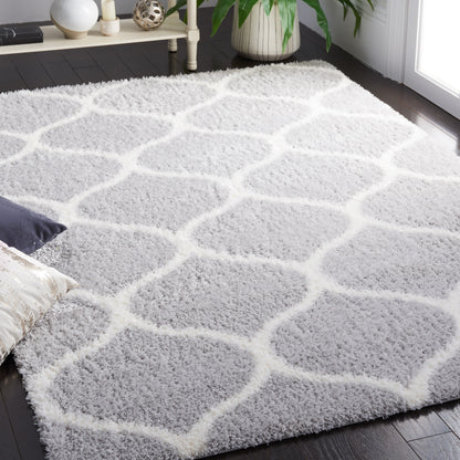 Safavieh Tahoe Shag Tho677F Light Grey/White Area Rug