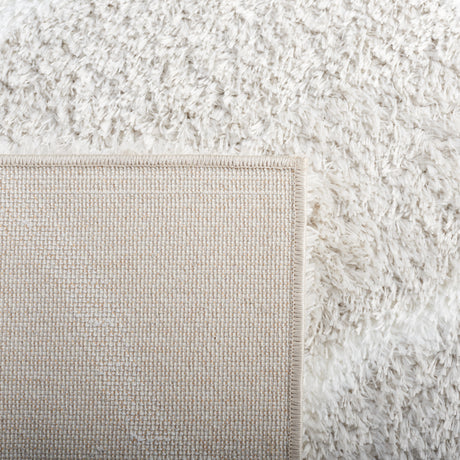 Safavieh Tahoe Shag Tho677G Silver/White Rug.