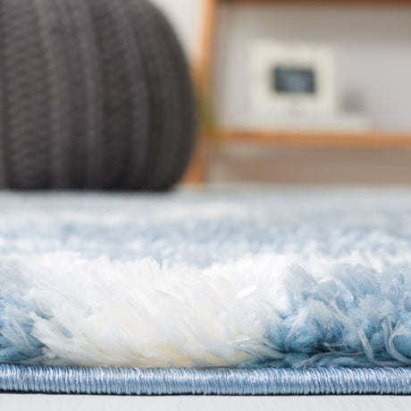 Safavieh Tahoe Shag Tho677M Blue/White Rug.