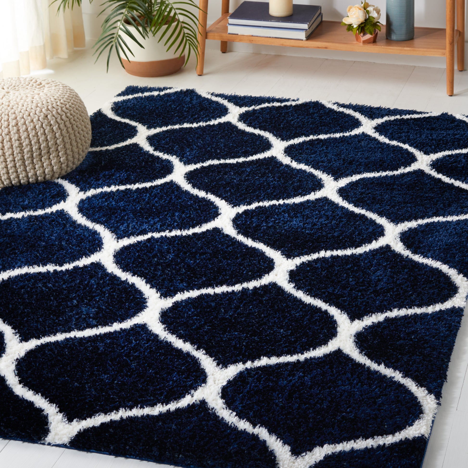 Safavieh Tahoe Shag Tho677N Navy/White Area Rug