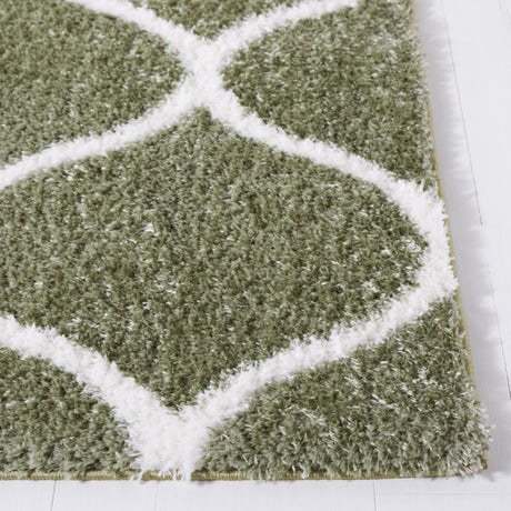 Safavieh Tahoe Shag Tho677W Sage/White Rug.