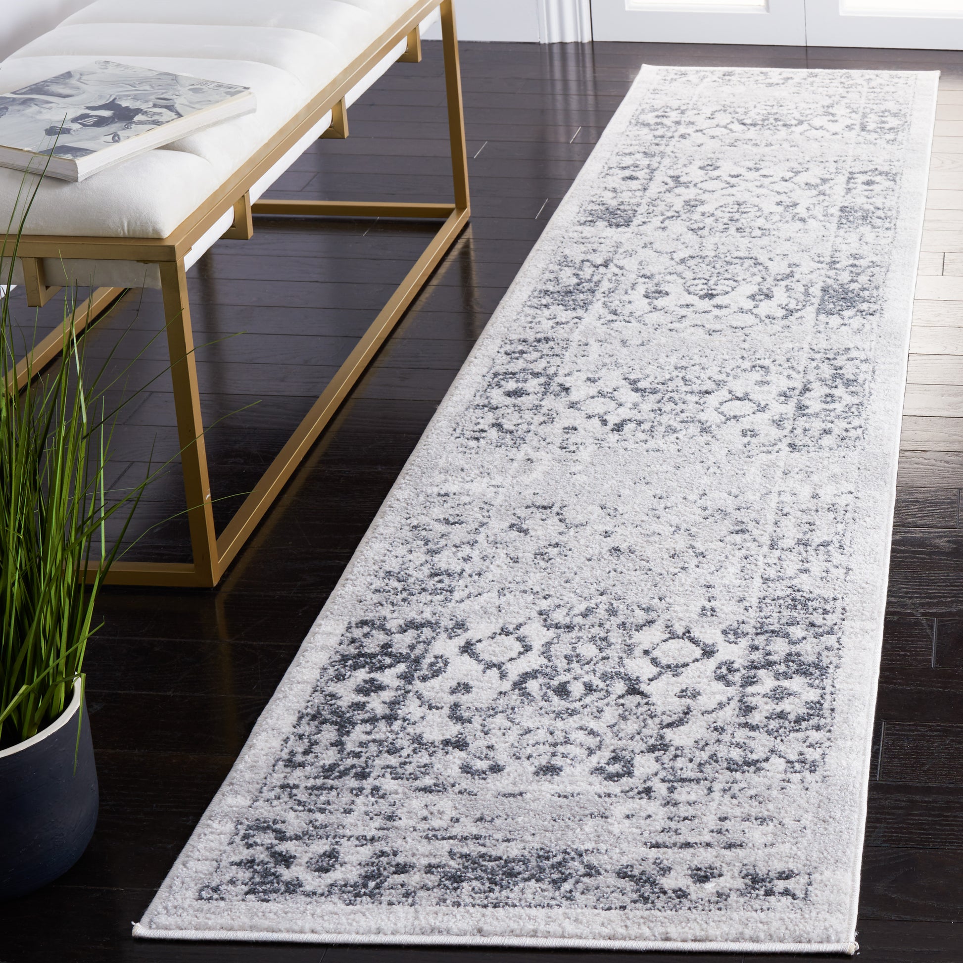 Safavieh Toscana Tos654A Ivory/Grey Area Rug