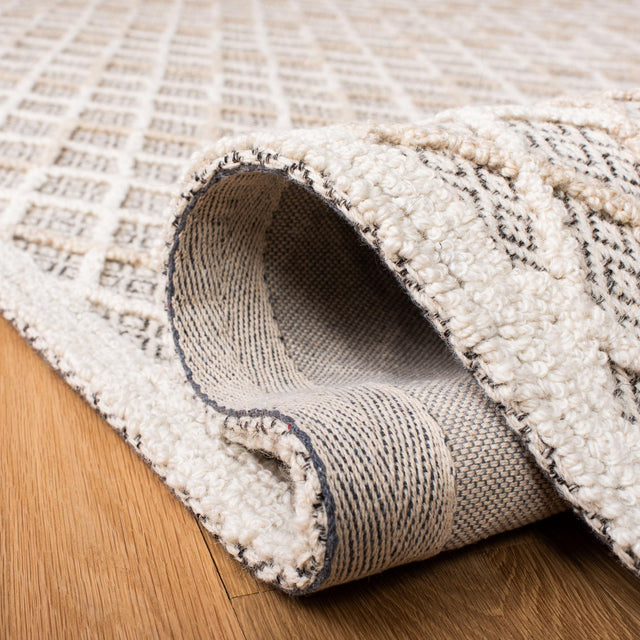 Safavieh Trace Trc209A Ivory/Black Rugs.