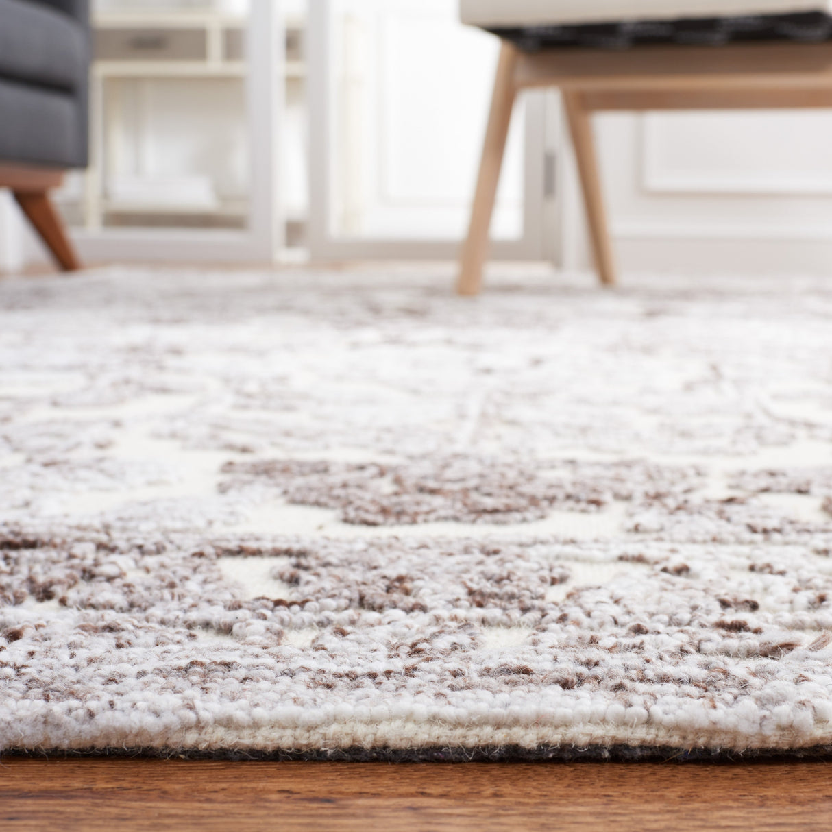 Safavieh Trace Trc303T Brown/Ivory Rug.