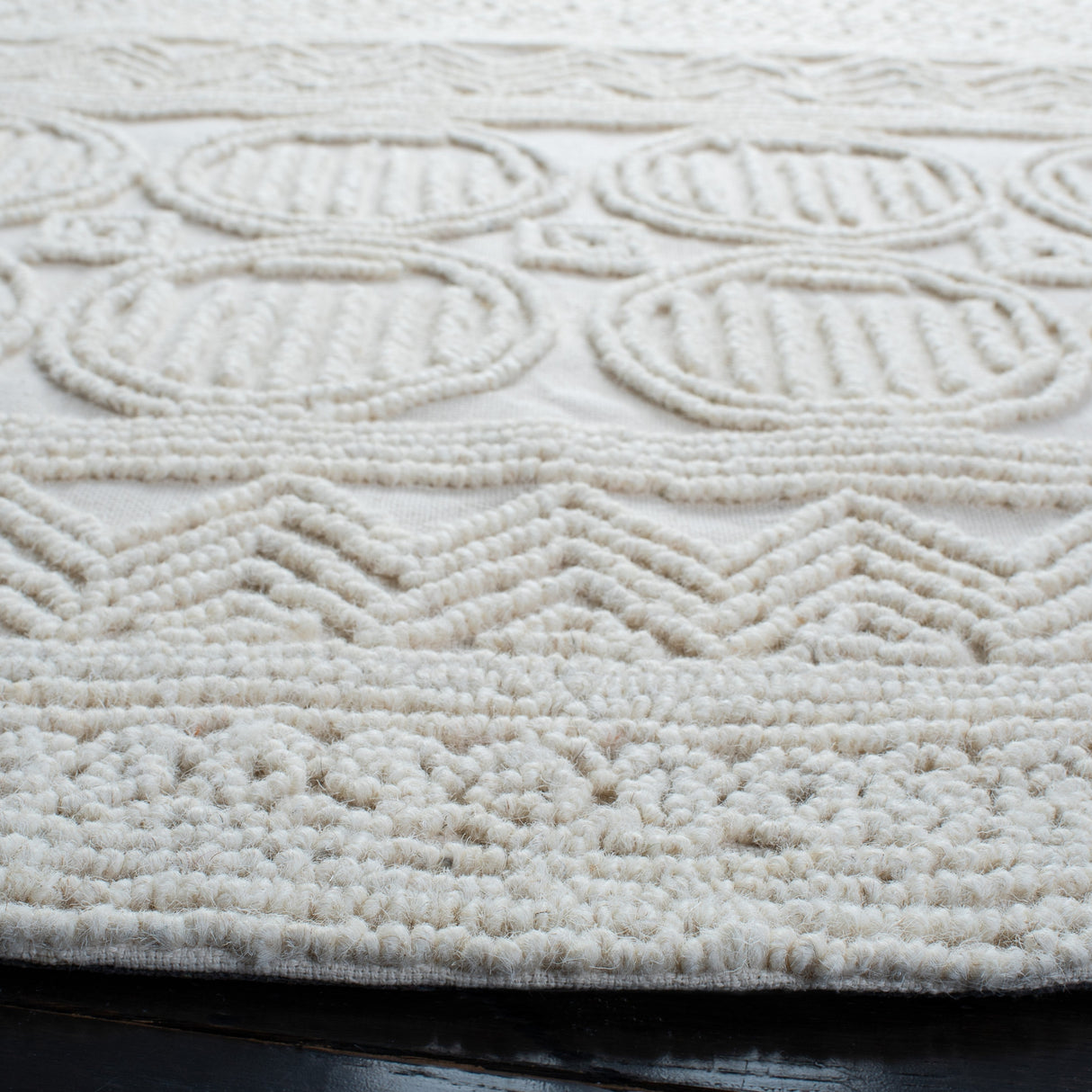 Safavieh Trace Trc402A Ivory Rugs.