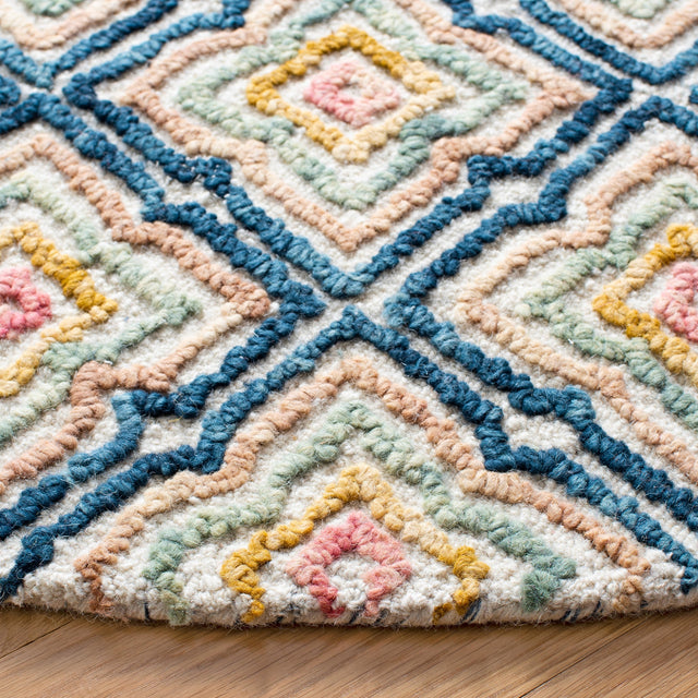 Safavieh Trace Trc512A Ivory/Navy Rugs.