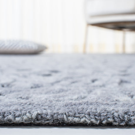 Safavieh Trace Trc601F Light Grey Rugs.