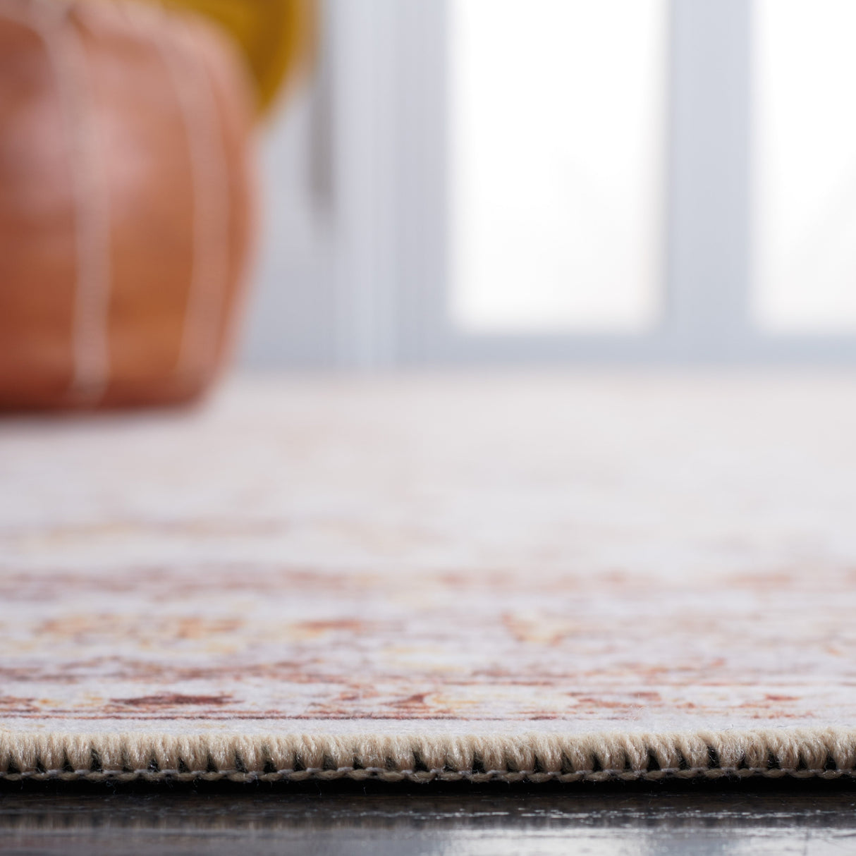 Safavieh Machine Washable Tucson Tsn179B Beige/Gold Rug.