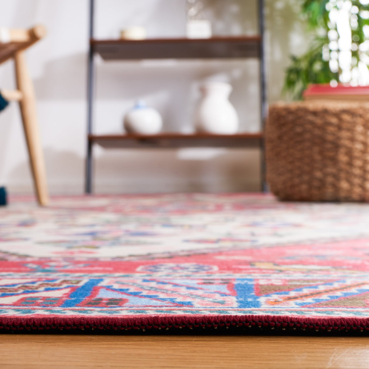 Safavieh Machine Washable Tucson Tsn194B Beige/Rust Rug.