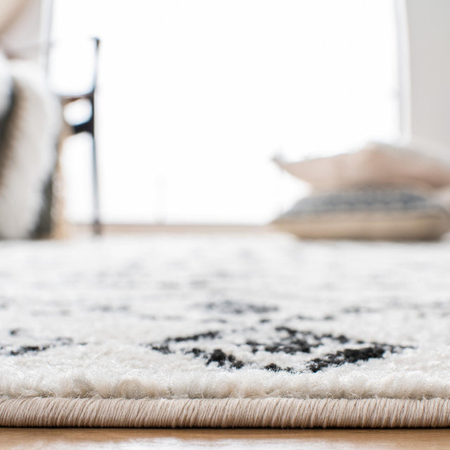 Safavieh Tulum Tul240B Ivory/Black Rugs.