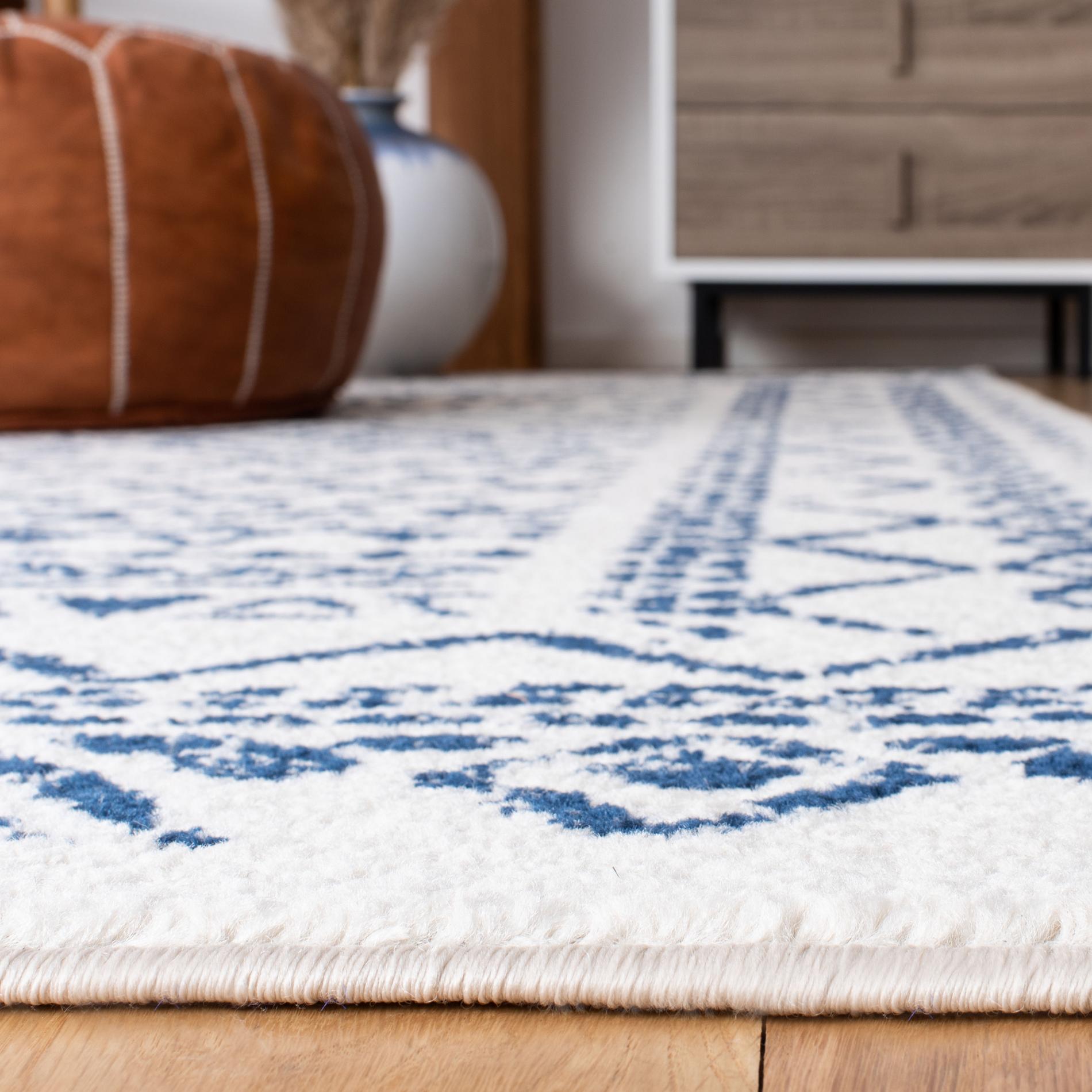 Safavieh Tulum Tul268C Ivory/Navy Area Rug