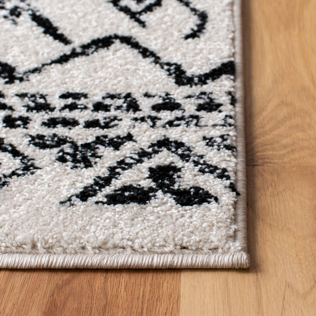 Safavieh Tulum Tul268D Ivory/Black Rug.