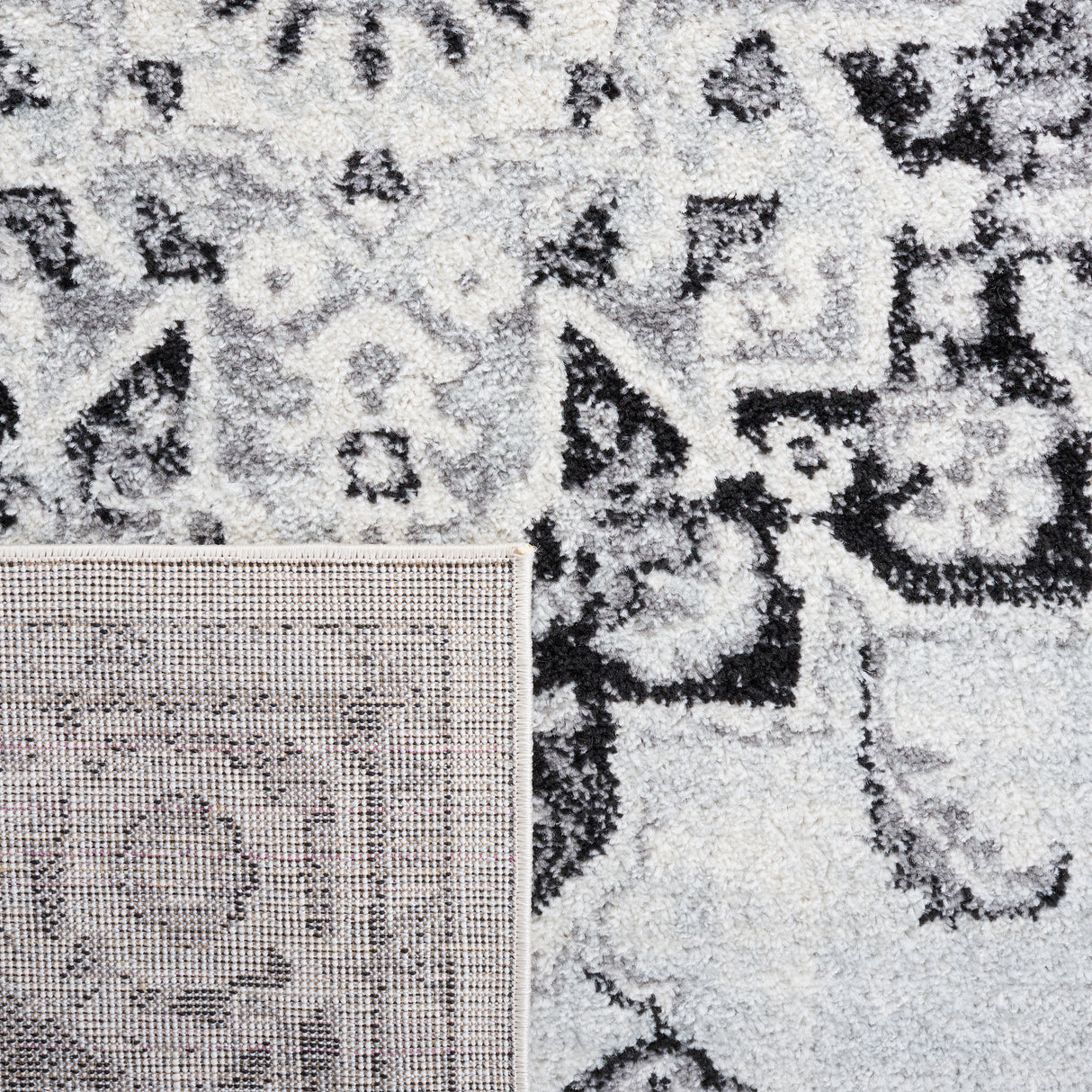 Safavieh Tulum Tul279A Ivory/Black Rug.