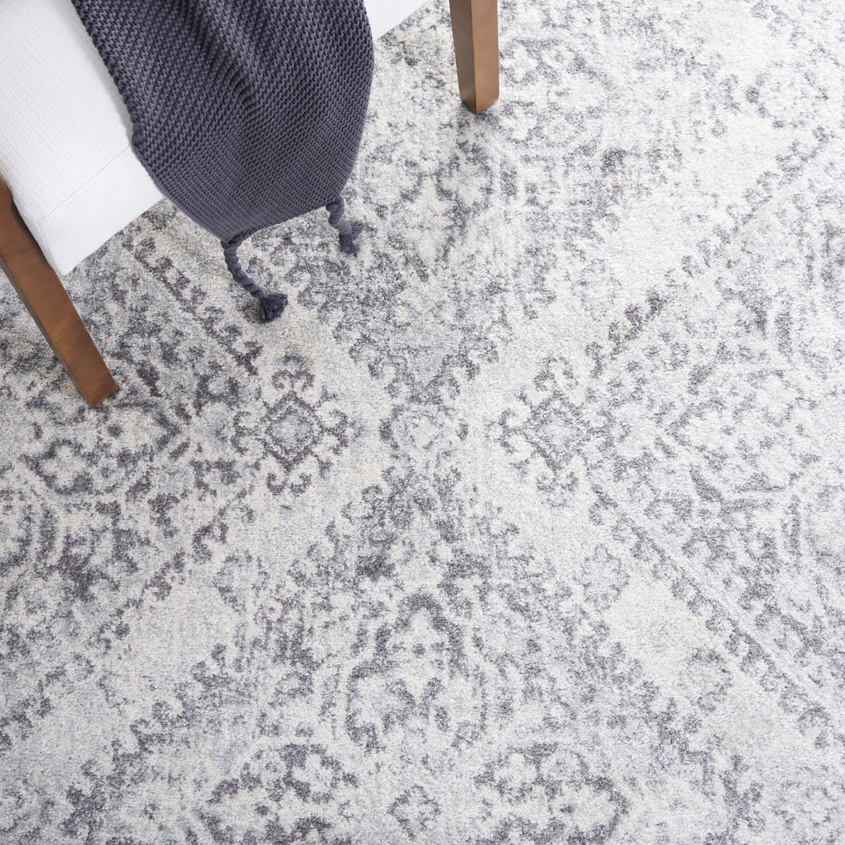 Safavieh Tulum Tul280C Ivory/Grey Rug.