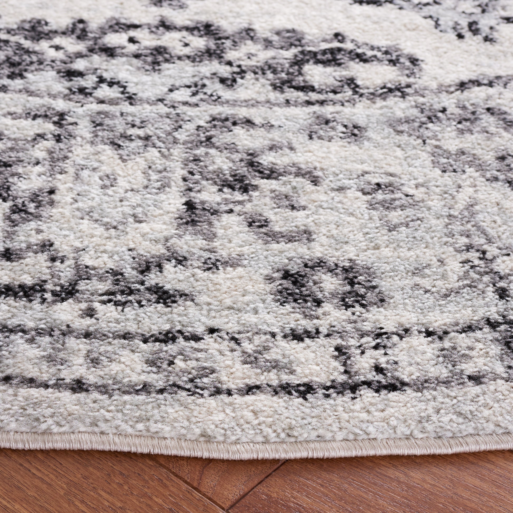 Safavieh Tulum Tul283A Ivory/Black Area Rug