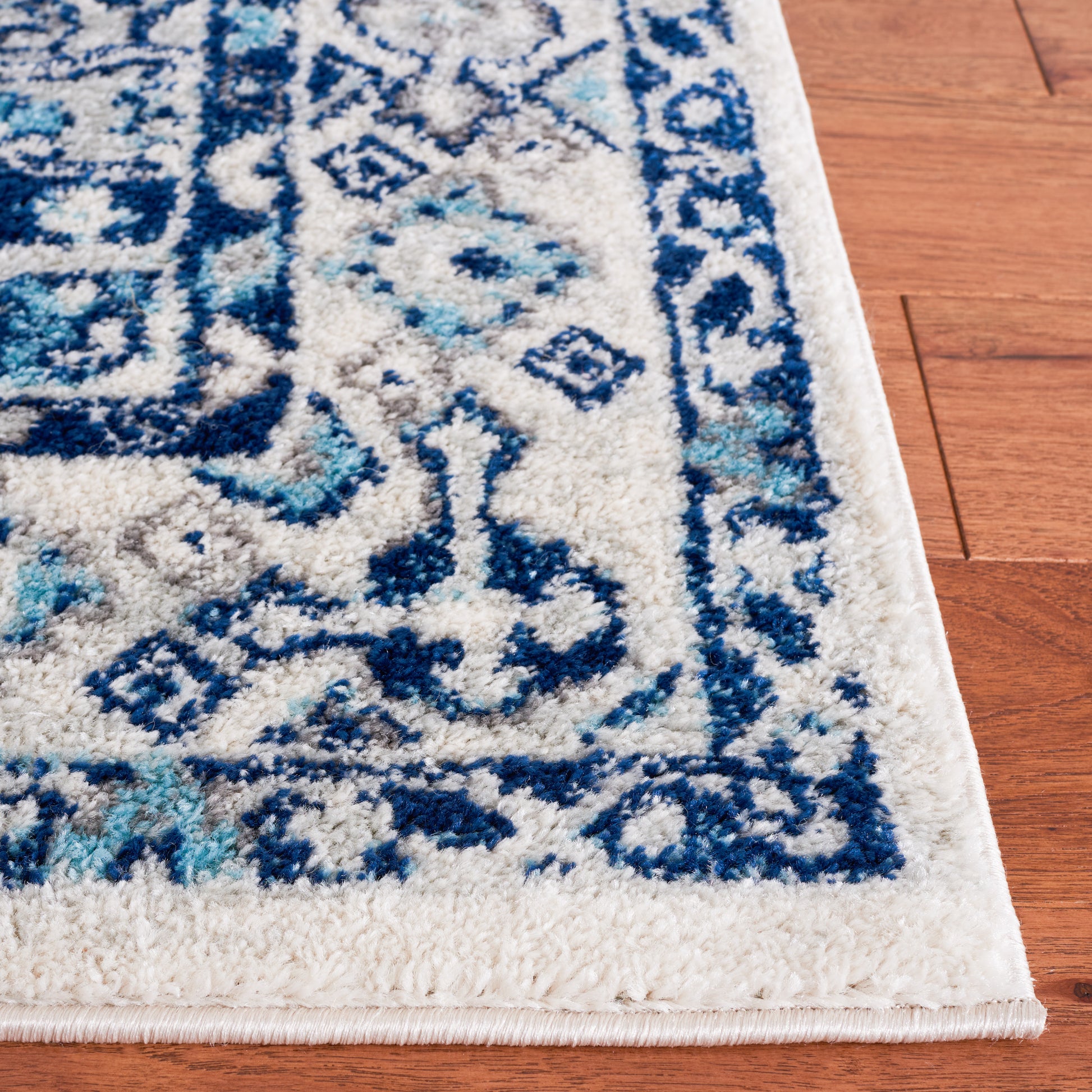 Safavieh Tulum Tul286B Ivory/Blue Area Rug