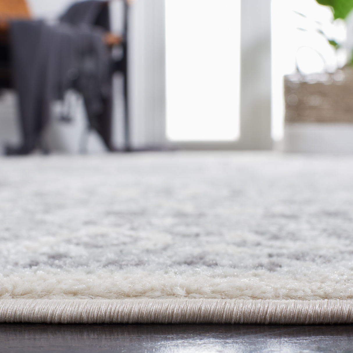 Safavieh Tulum Tul286C Ivory/Grey Rug.