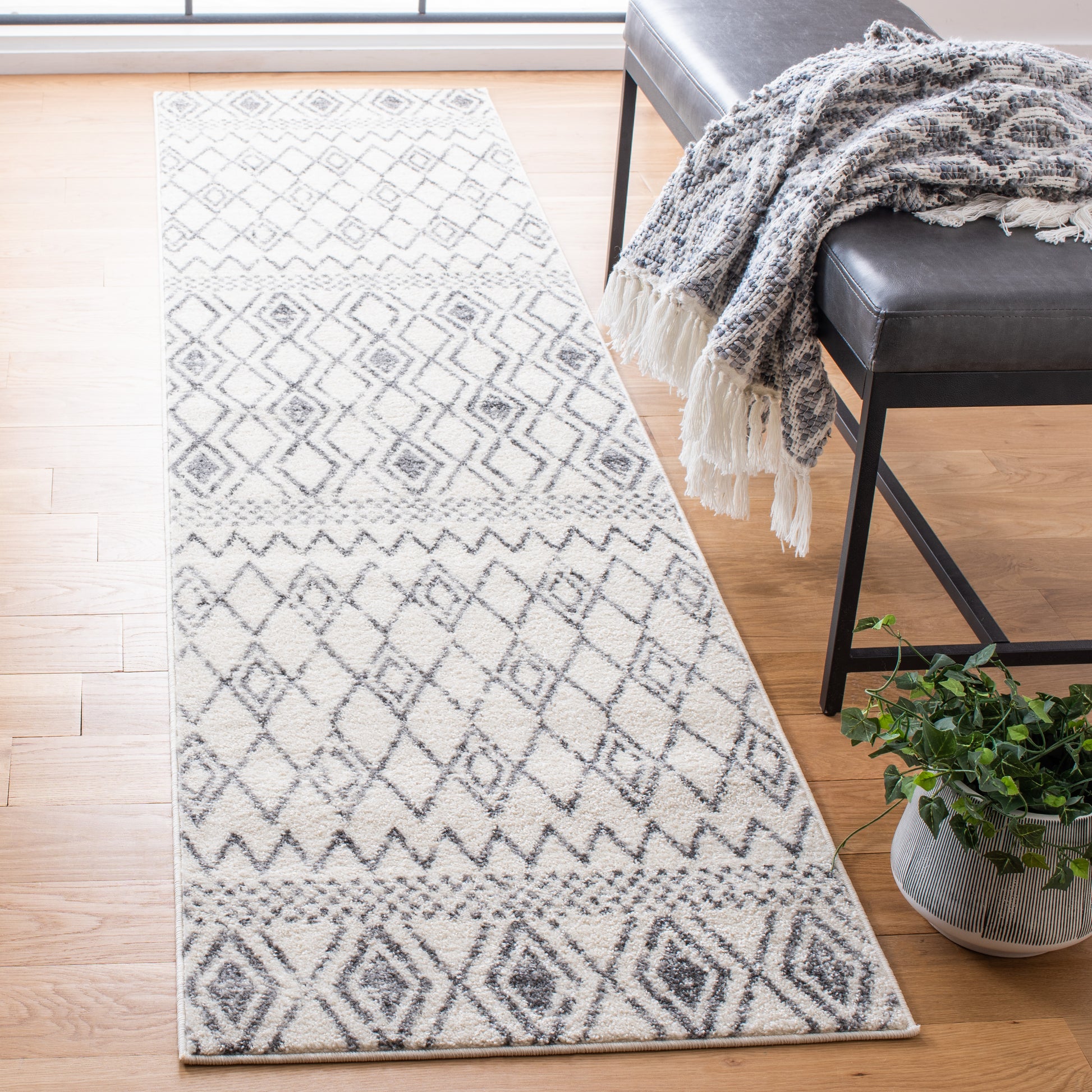 Safavieh Tulum Tul628A Ivory/Grey Area Rug