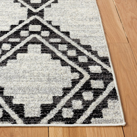 Safavieh Tulum Tul642A Ivory/Black Rug.