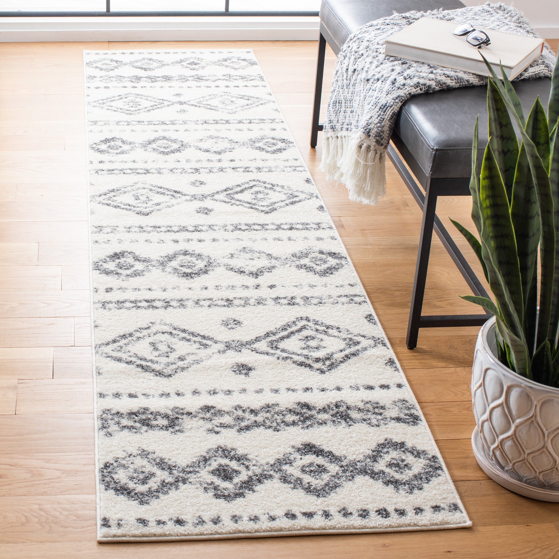 Safavieh Tulum Tul655A Ivory/Grey Area Rug