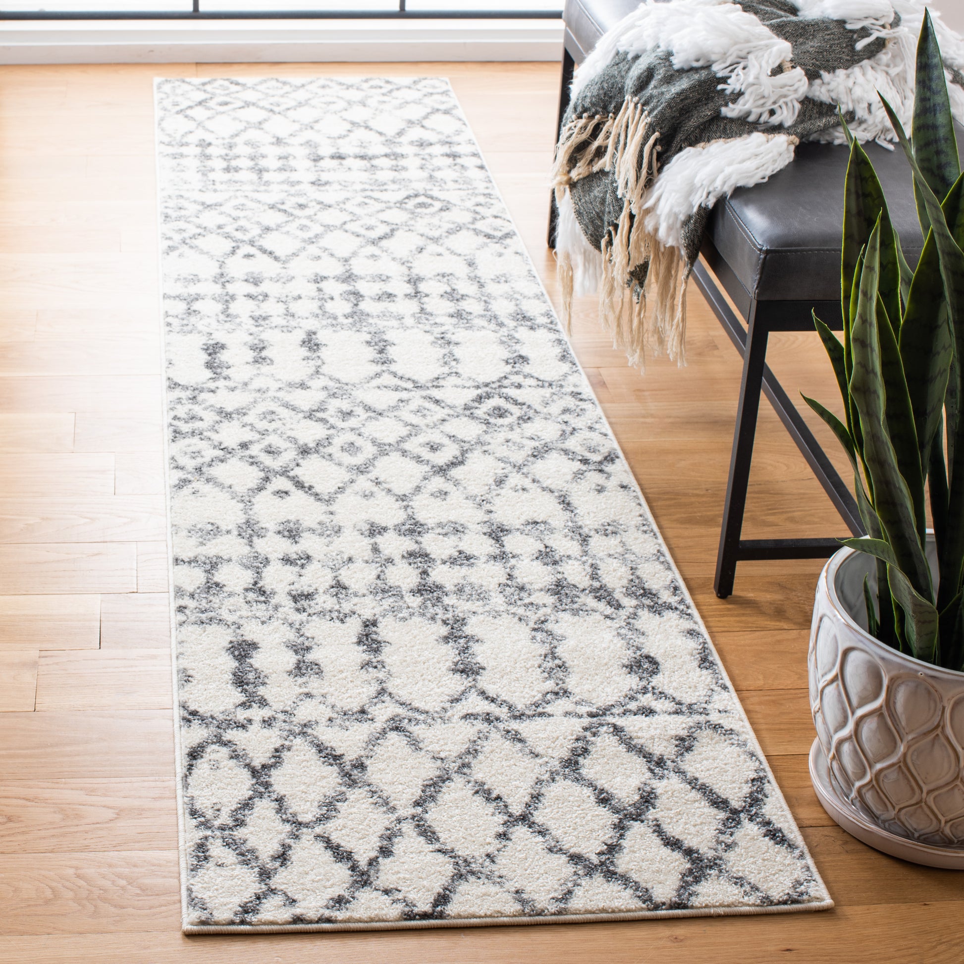 Safavieh Tulum Tul657A Ivory/Grey Area Rug