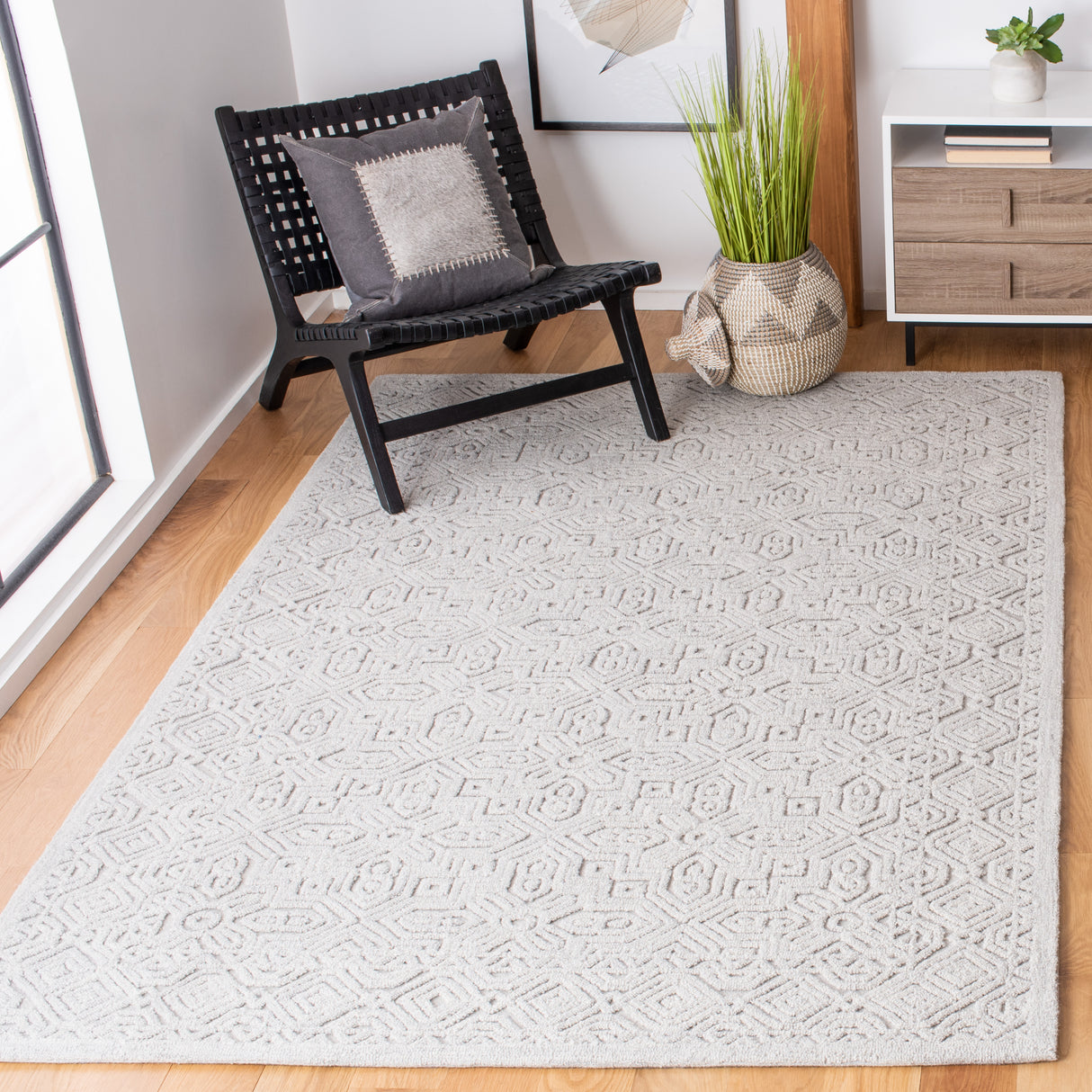 Safavieh Textural Txt101G Silver Rugs.