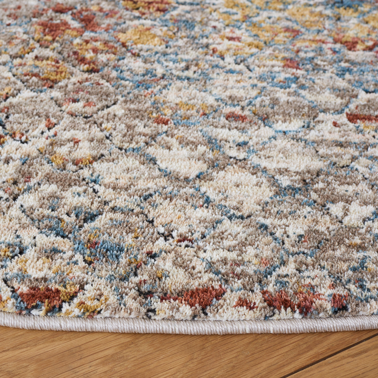 Safavieh Valencia Val517P Beige/Rust Rug.
