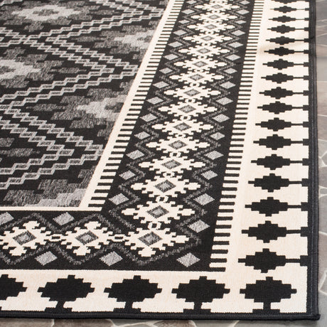 Safavieh Veranda Ver099 Black/Creme Rug.