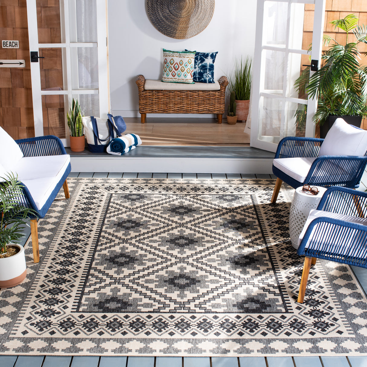 Safavieh Veranda Ver099 Ivory/Slate Rug.