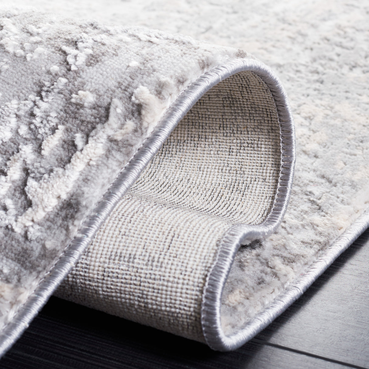 Safavieh Vogue Vge218F Grey/Light Grey Rug.