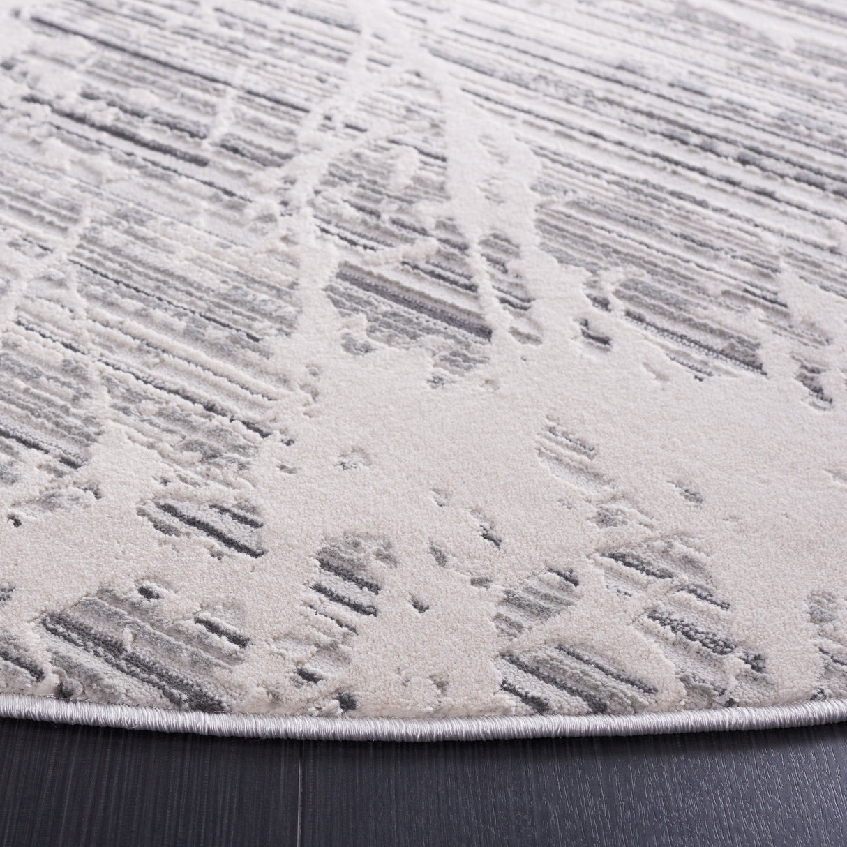 Safavieh Vogue Vge228B Beige/Grey Rug.