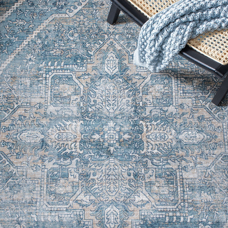 Safavieh Victoria Vic932F Blue/Grey Rugs.