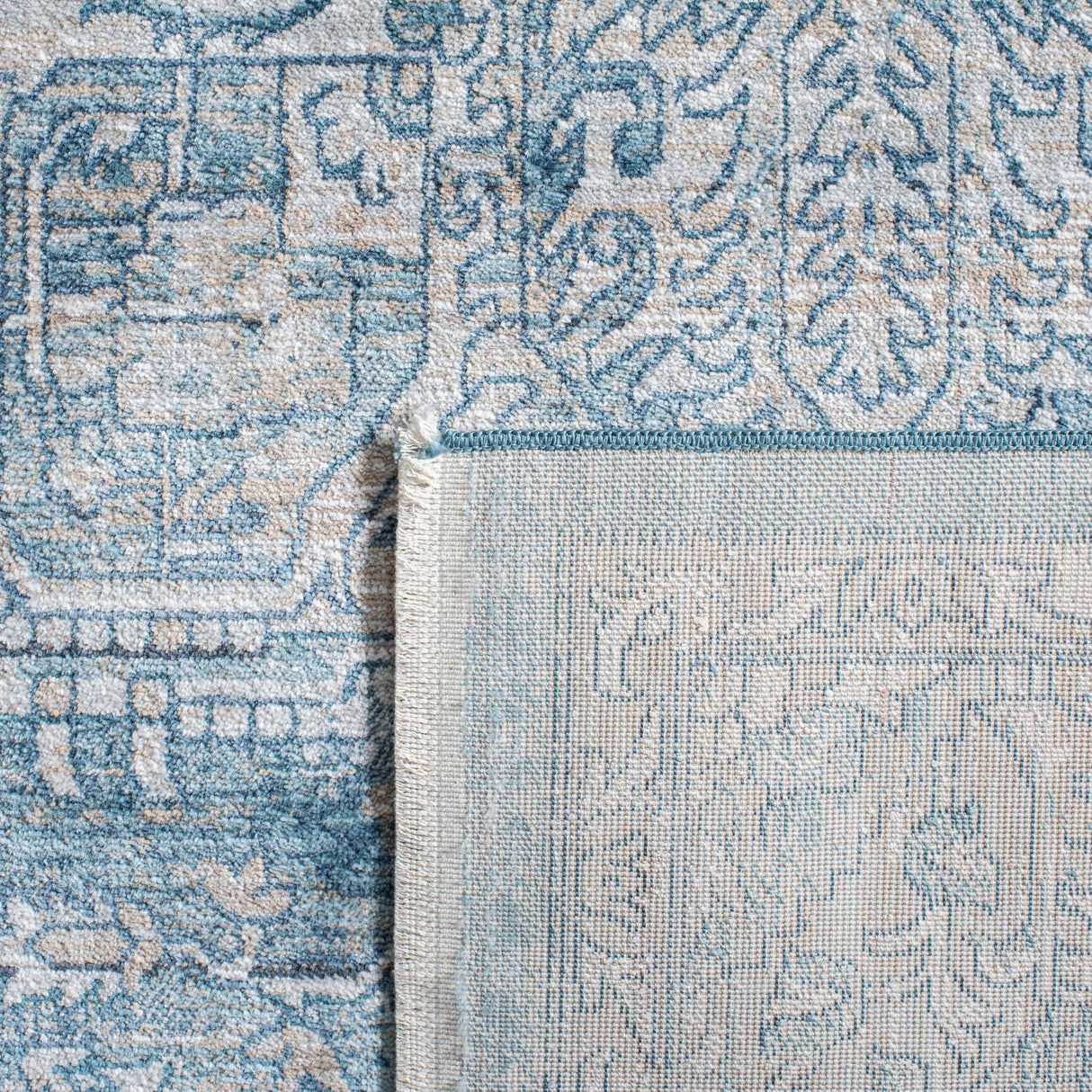 Safavieh Victoria Vic932F Blue/Grey Rugs.