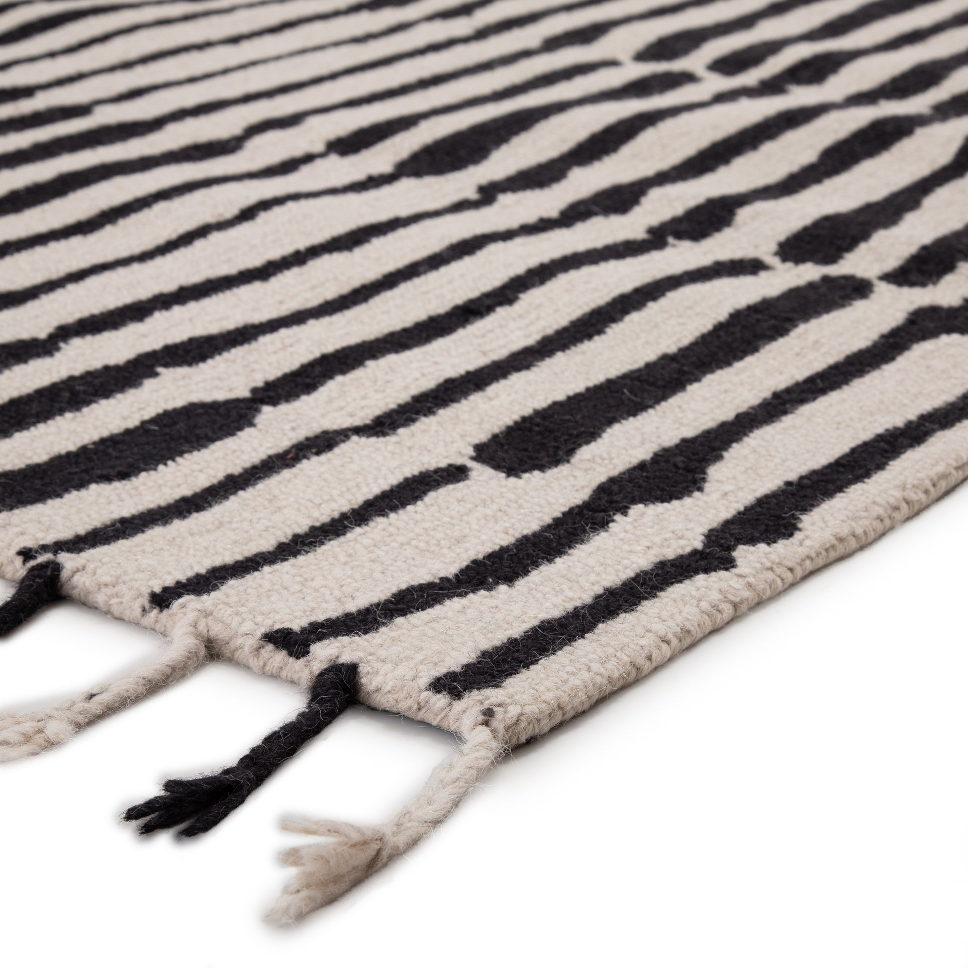 Jaipur Vera By Nikki Chu Saville Vnk08 Black/Ivory Area Rug