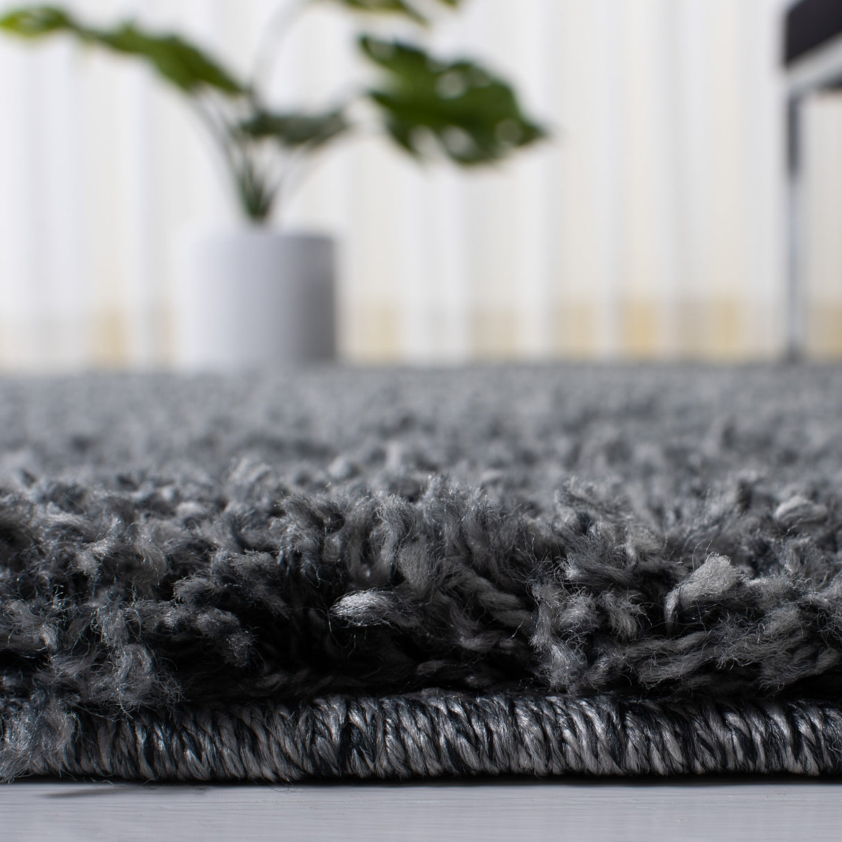 Safavieh Venus Shag Vns520H Dark Grey Rug.