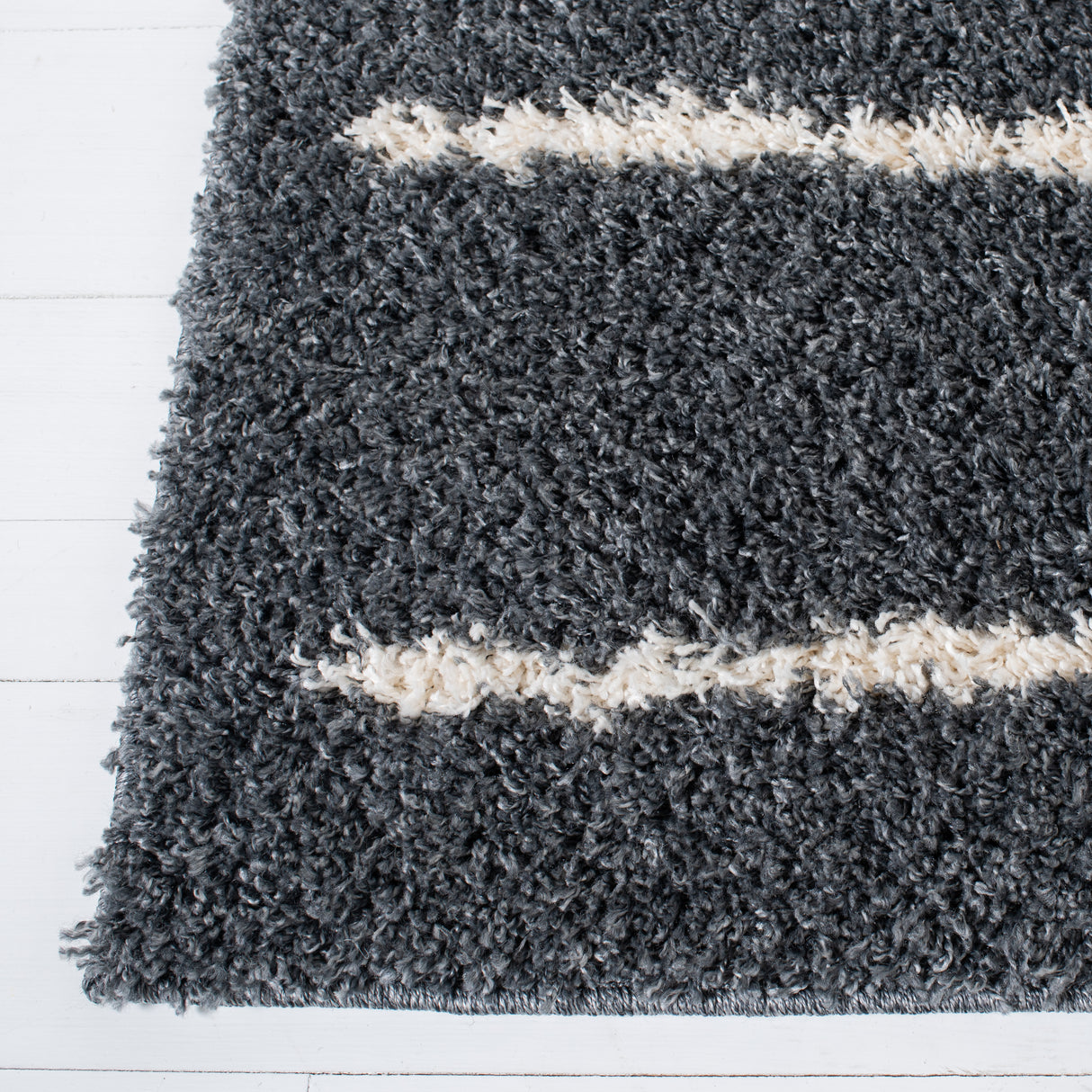 Safavieh Venus Shag Vns604G Dark Grey/Ivory Rug.