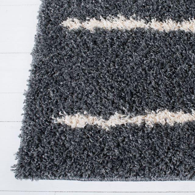 Safavieh Venus Shag Vns604G Dark Grey/Ivory Rug.