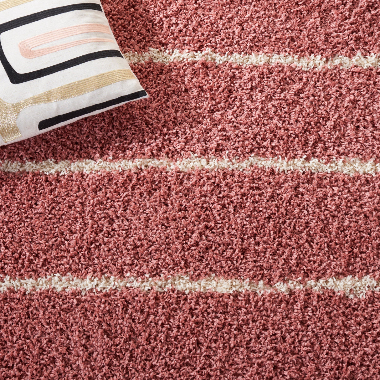 Safavieh Venus Shag Vns604U Pink/Ivory Rug.
