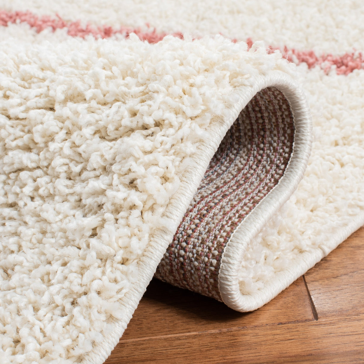 Safavieh Venus Shag Vns604V Ivory/Pink Rug.