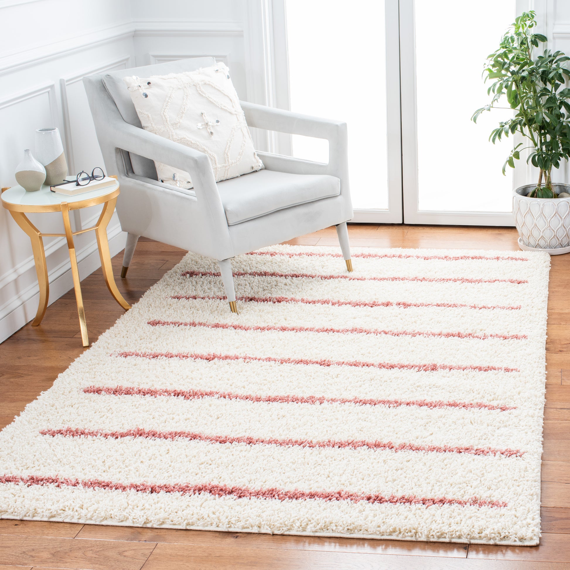 Safavieh Venus Shag Vns604V Ivory/Pink Area Rug