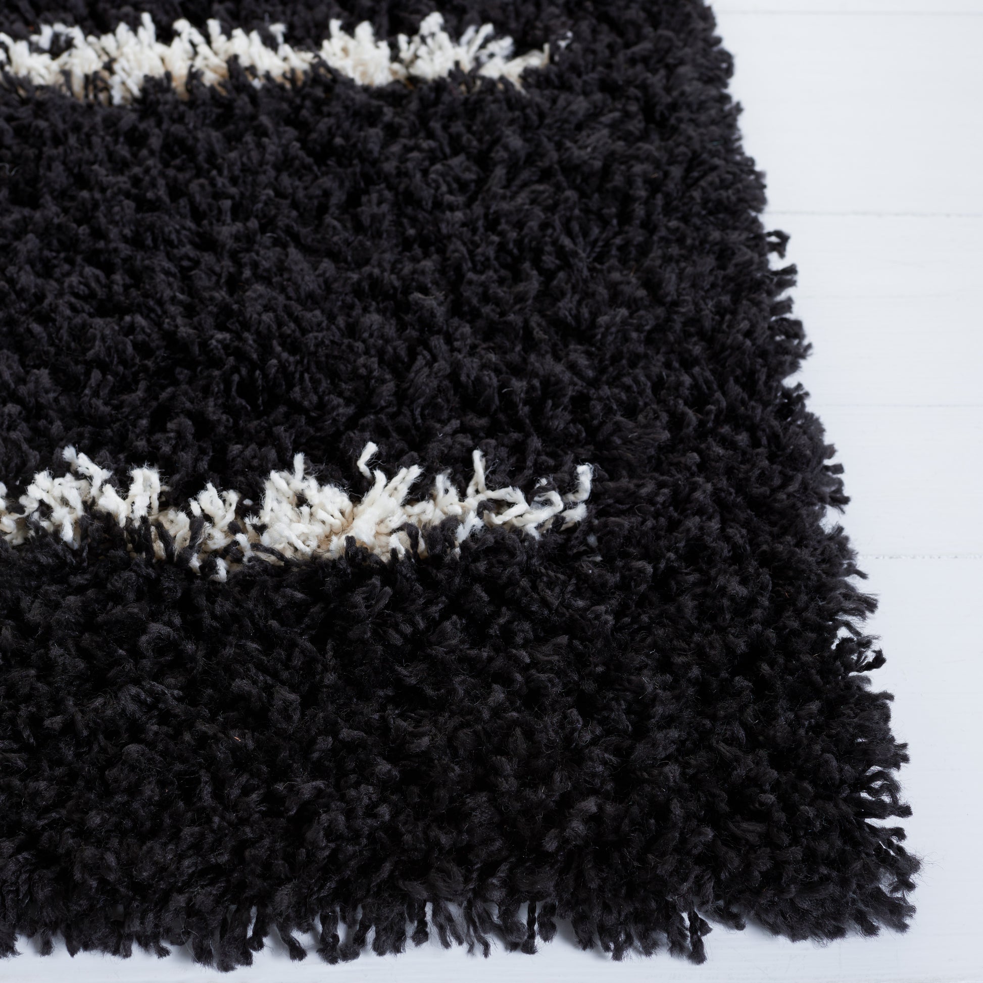 Safavieh Venus Shag Vns604Z Black/Ivory Area Rug