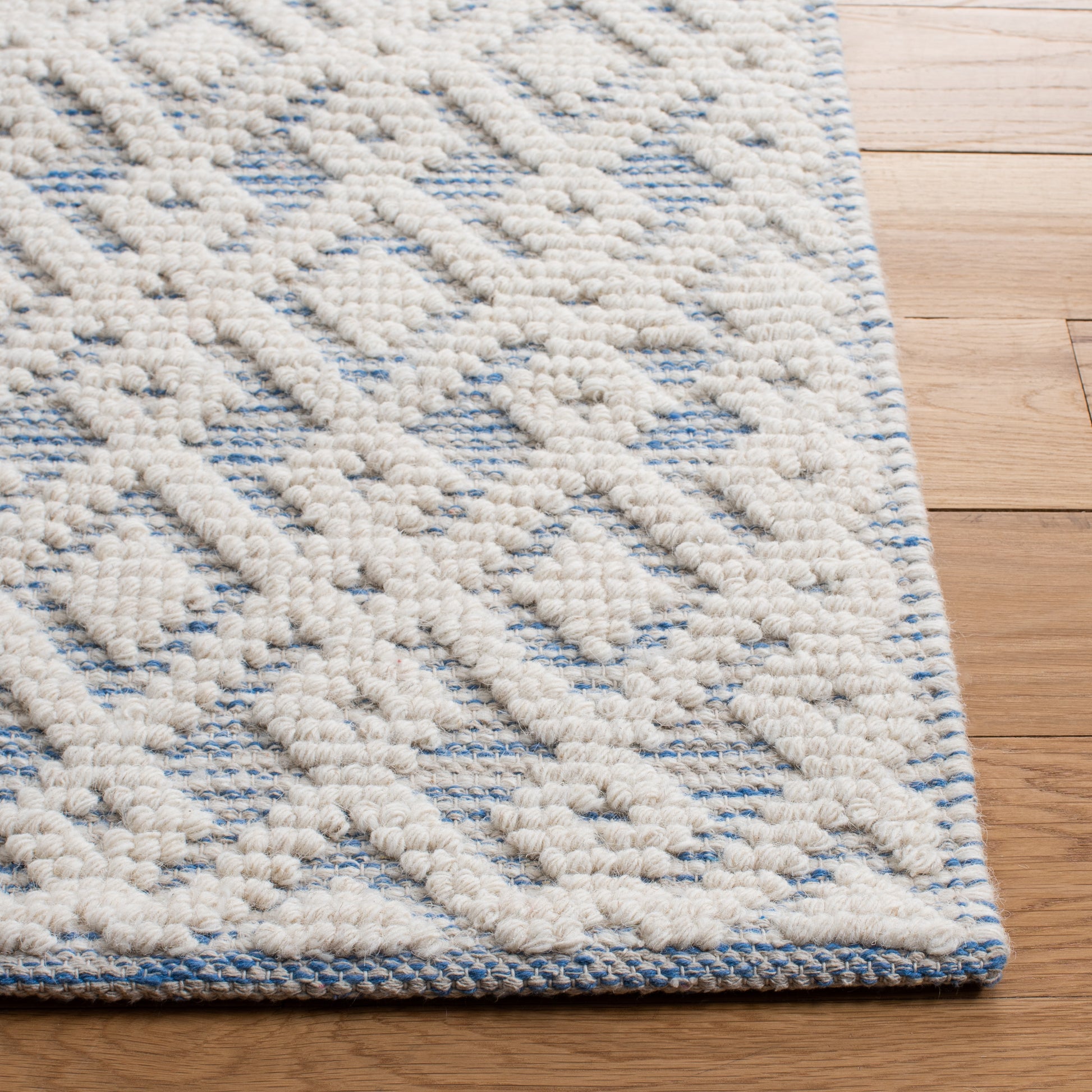 Safavieh Vermont Vrm102M Ivory/Blue Area Rug