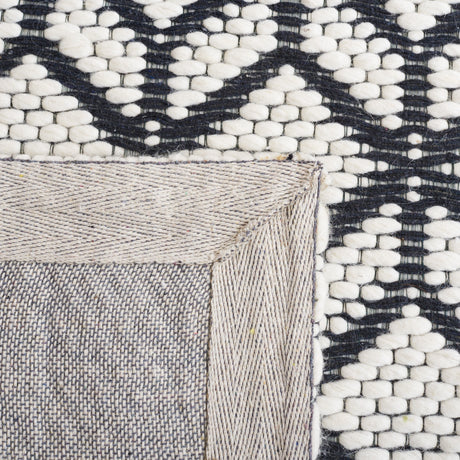 Safavieh Vermont Vrm150Z Ivory/Black Rug.
