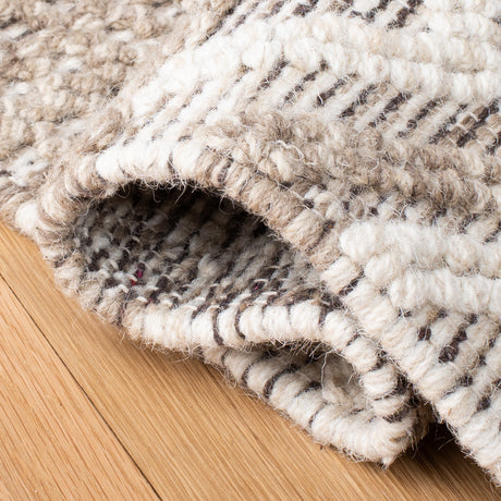 Safavieh Vermont Vrm211F Ivory/Grey Rugs.