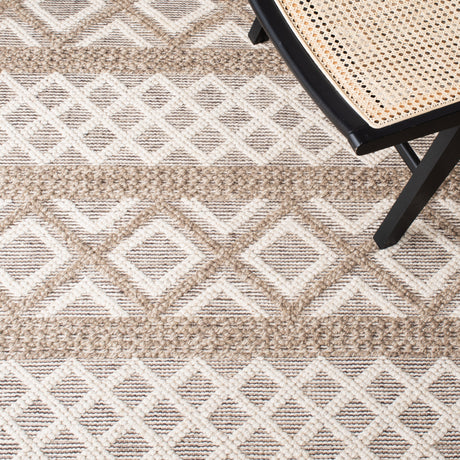 Safavieh Vermont Vrm211F Ivory/Grey Rugs.