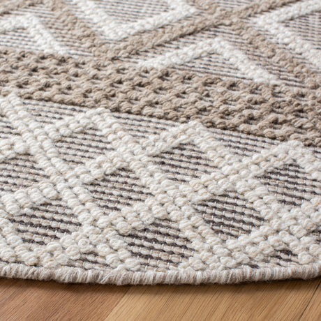 Safavieh Vermont Vrm211F Ivory/Grey Rugs.