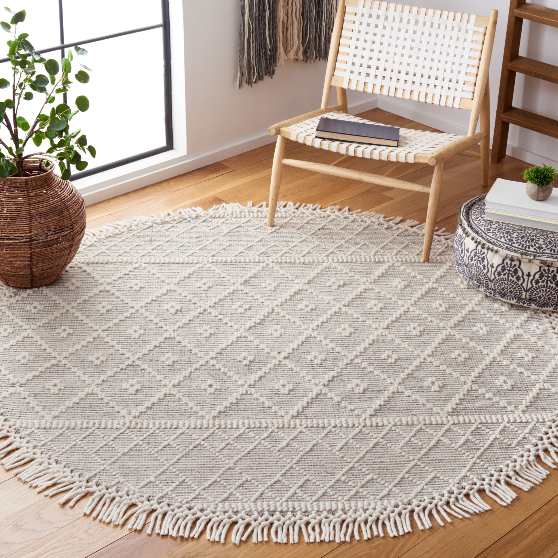 Safavieh Vermont Vrm250A Ivory/Grey Area Rug