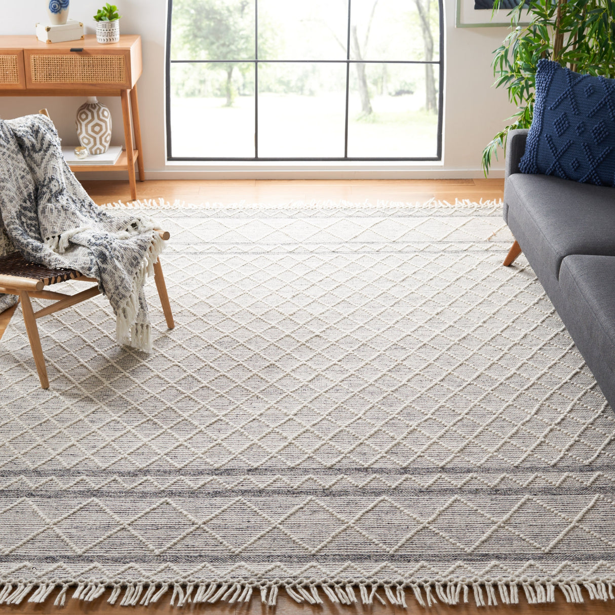 Safavieh Vermont Vrm256F Grey/Ivory Rug.