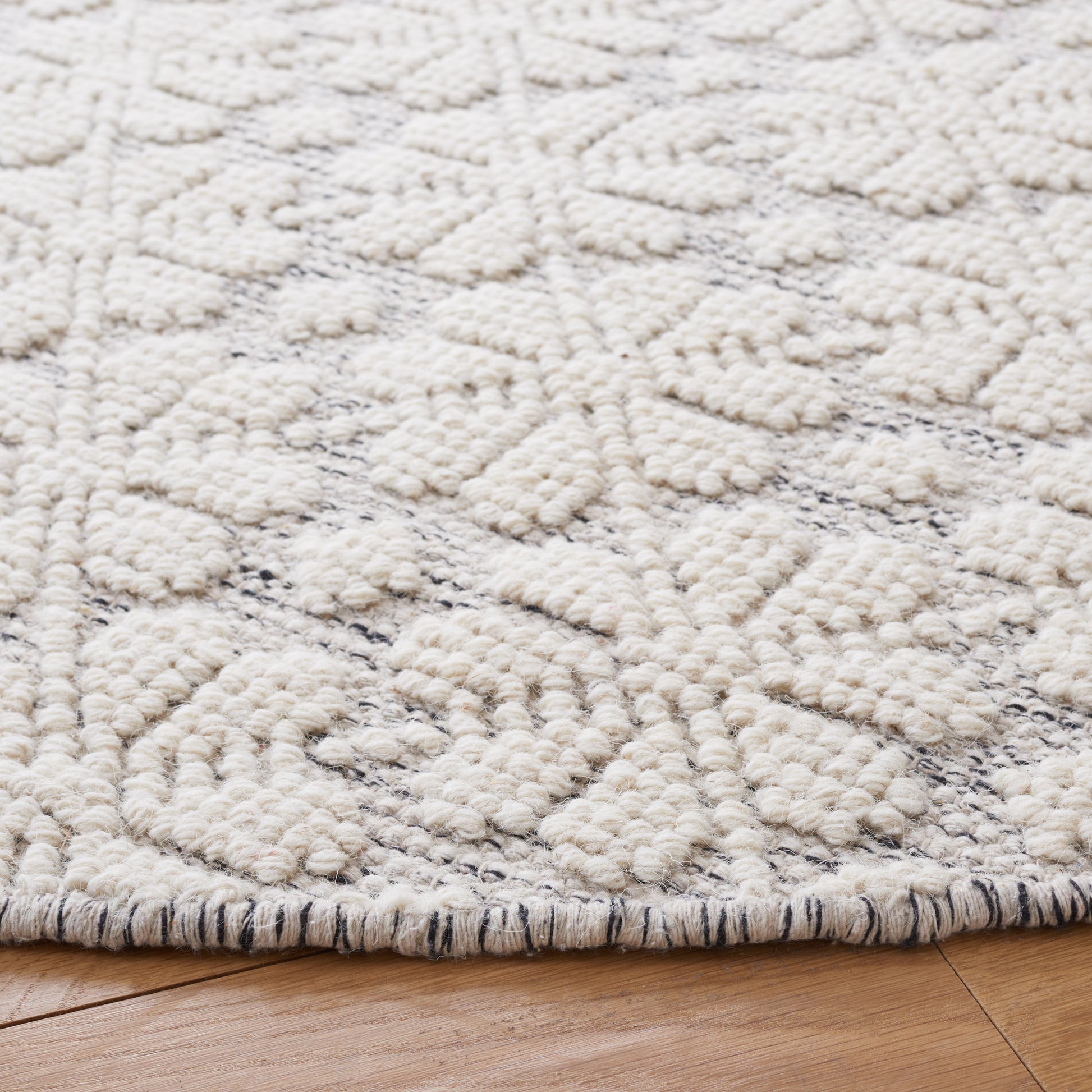 Safavieh Vermont Vrm303F Ivory/Grey Area Rug