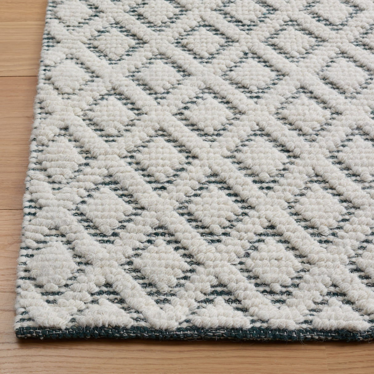 Safavieh Vermont Vrm304Y Ivory/Green Rug.